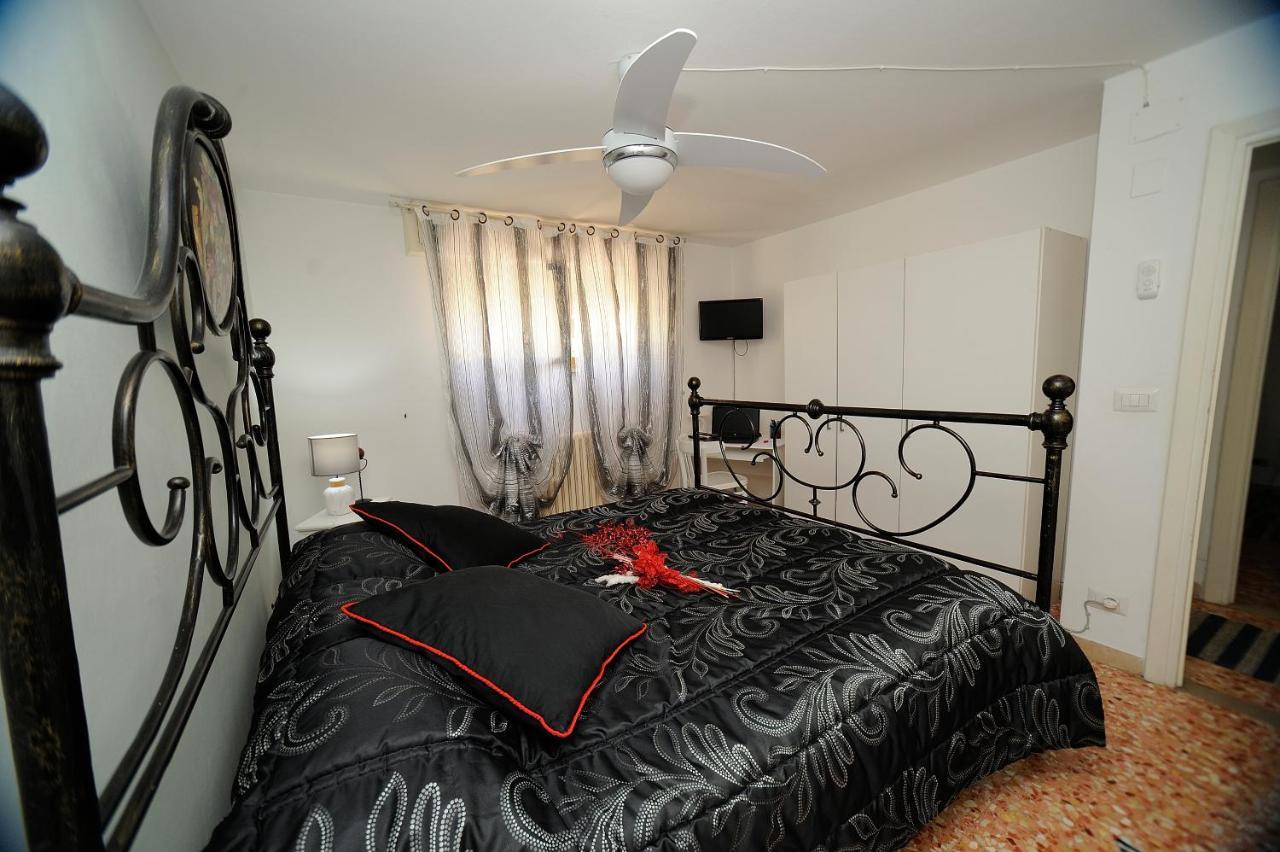 Casa Di Manu Apartment Montecatini Terme Luaran gambar